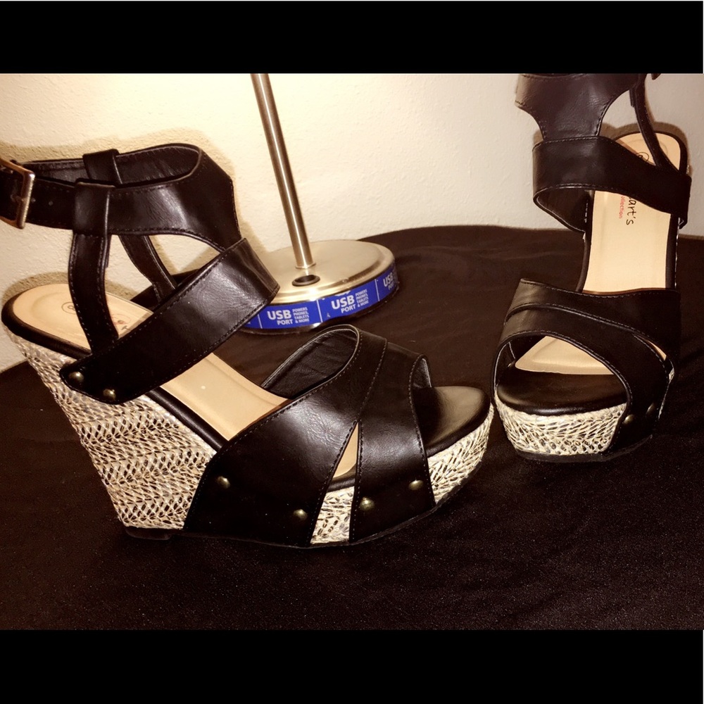 Wedge heels
